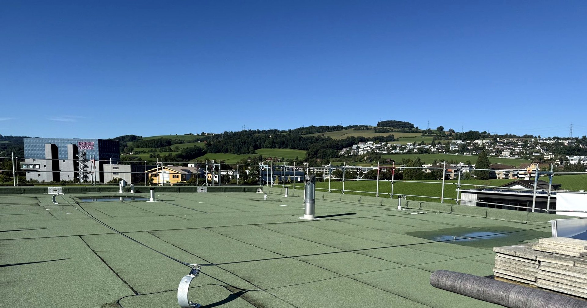 Professionelle Flachdachabdichtung in der Region Luzern
